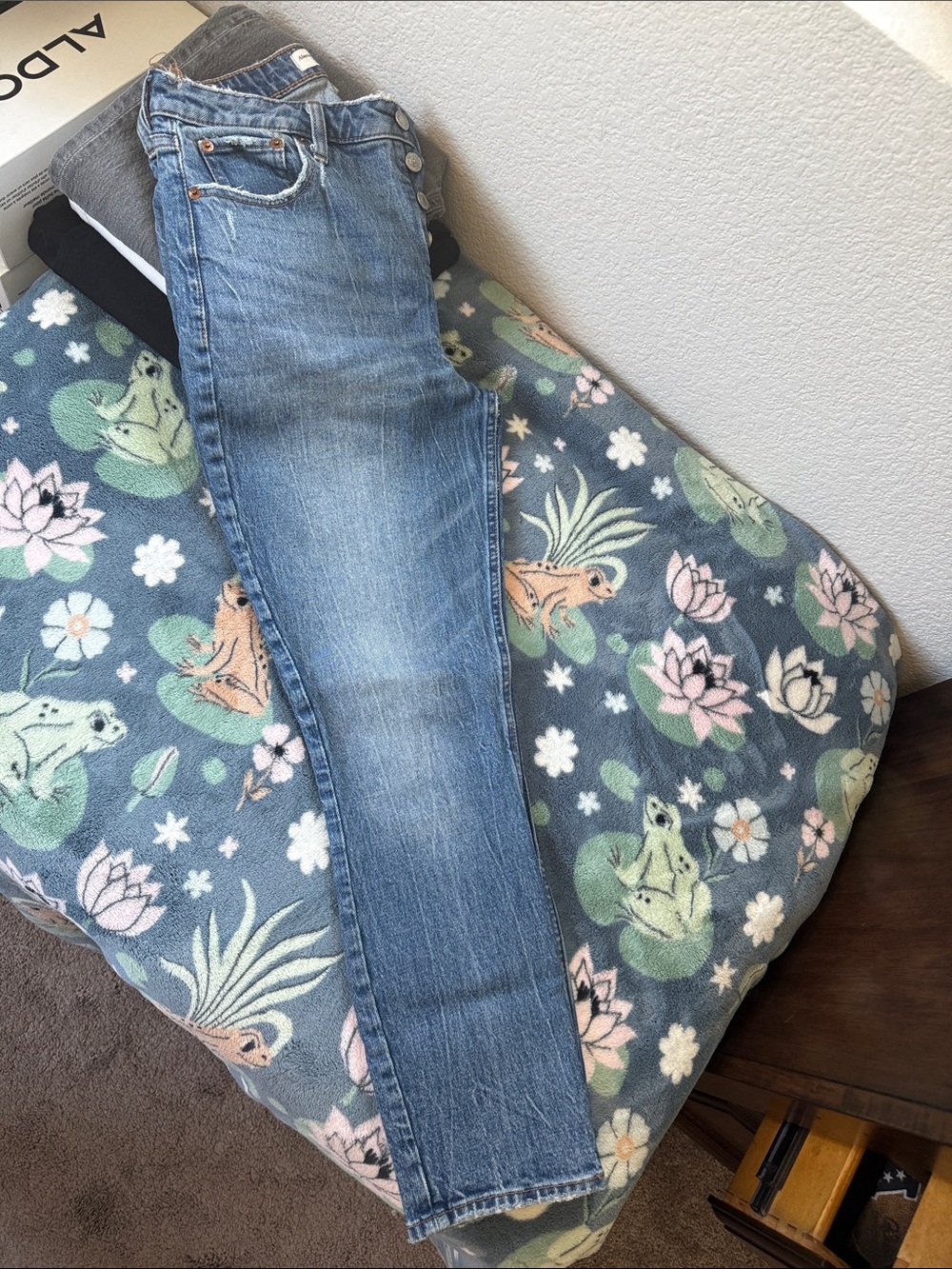 Abercrombie & Fitch Light Blue Skinny Jeans